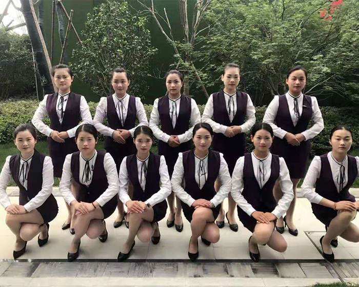 服務人員